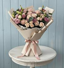 Букет цветов из:  Розы и Лизиантусы в Тахтамукайском