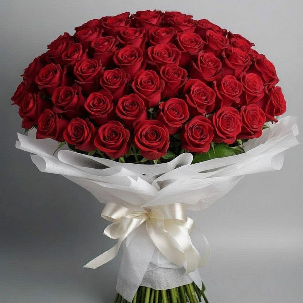 Букет 101 Красная роза Блэк Мэджик в Тахтамукайском