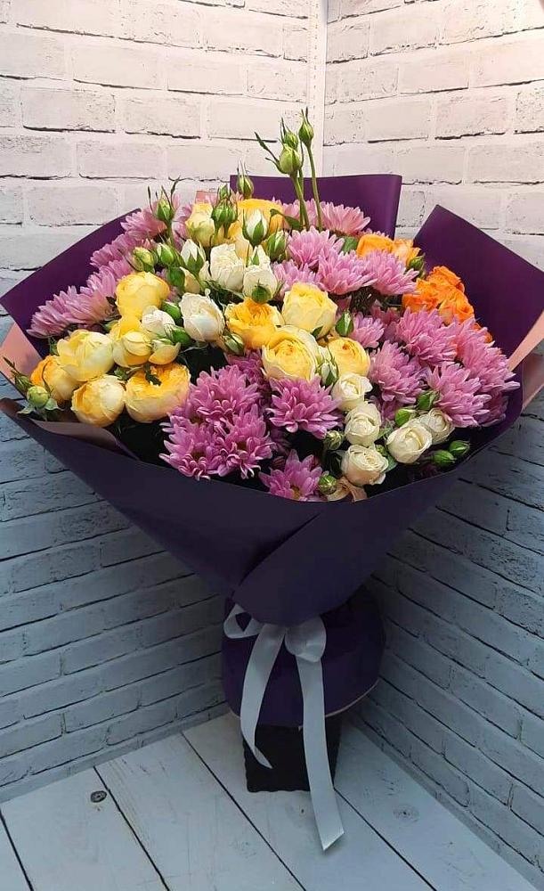 Букет цветов из: Хризантемы и Розы в Тахтамукайском