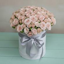 Цветочная композиция из Розы в шляпной коробке в Тахтамукайском