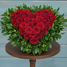 Цветочная композиция из Розы в виде сердца в Тахтамукайском