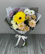 Букет цветов из:  Розы, Герберы и Хризантемы в Тахтамукайском