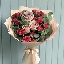 Букет цветов из:  Гвоздики и Розы в Тахтамукайском