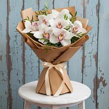 Букет цветов из:  Орхидеи и Розы в Тахтамукайском